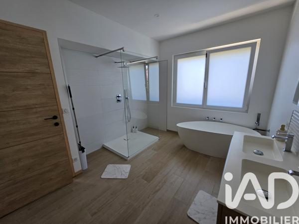 Maison à vendre 8 pièces 208 m² Saran