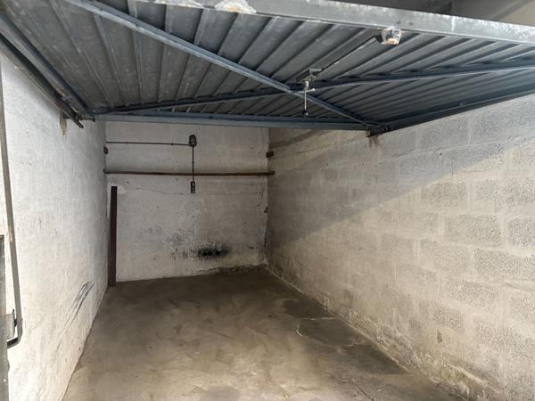 A LOUER - AIX EN PROVENCE - BIEN DEXCPETION - 93m² - CENTRE VILLE A PIEDS - GARAGE