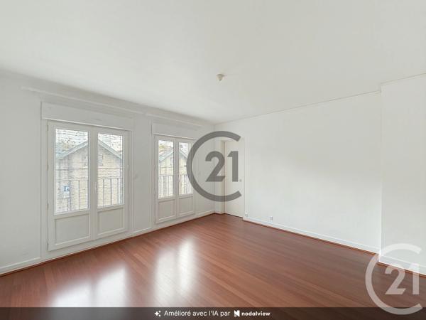 Appartement T3 à vendre  3 pièces - 61 m 2   TROYES  - 10