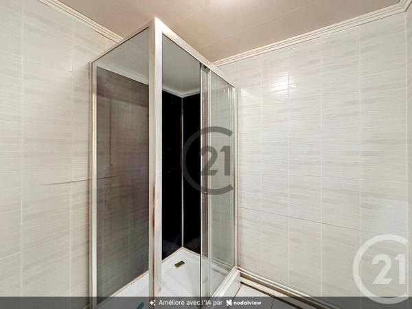 Appartement T3 à vendre  3 pièces - 61 m 2   TROYES  - 10