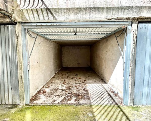 À VENDRE BOX PARKING CENTRE-VILLE DE DAMMARIE-LES-LYS