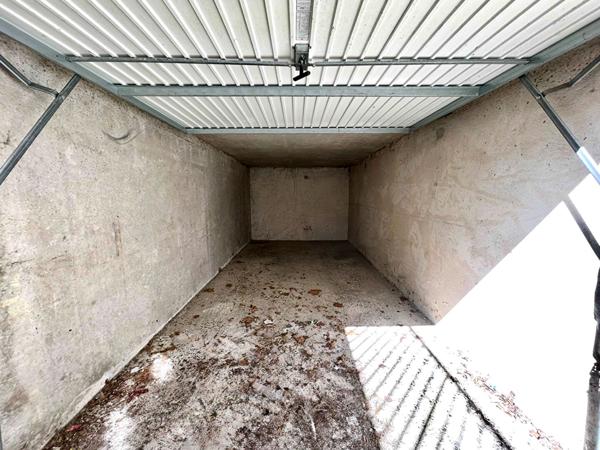 À VENDRE BOX PARKING CENTRE-VILLE DE DAMMARIE-LES-LYS