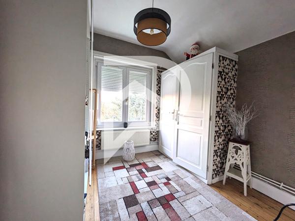 Maison 10 pièces 200 m2