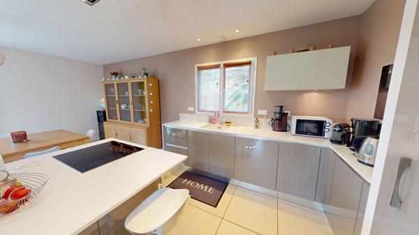 BUXEROLLES MAISON DE PLAIN-PIED AU CALME - 3 CHAMBRES - PROCHE COMMODITES