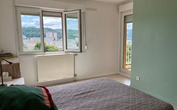 Appartement à vendre    6 pièces • 118 m2 Vienne