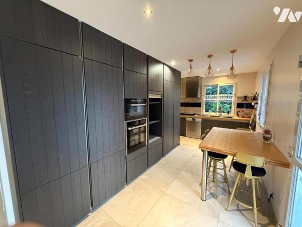 Maison 6 pièces – 162 m² – Terrain arboré de 2 252 m² – Mettray