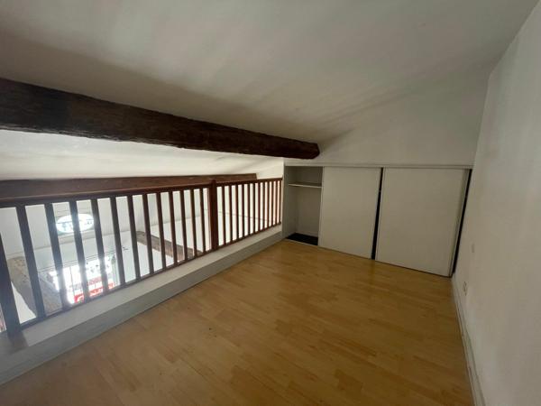 Appartement à louer    2 pièces • 32 m2 Toulon