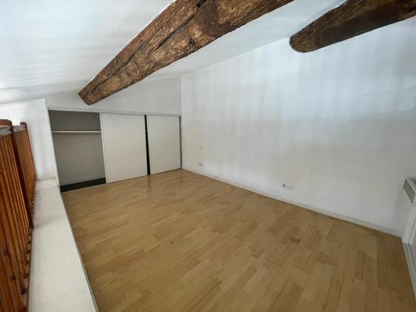 Appartement à louer    2 pièces • 32 m2 Toulon