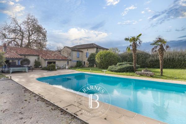 Saint-Antonin-Noble-Val, Propriété 7 Chambres -  420 m² à vendre