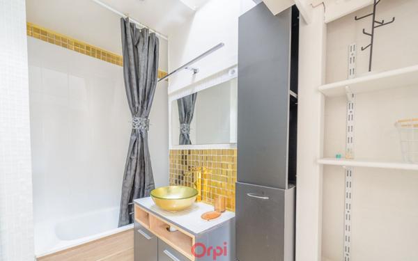 Appartement à vendre    2 pièces • 40 m2 La Rochelle