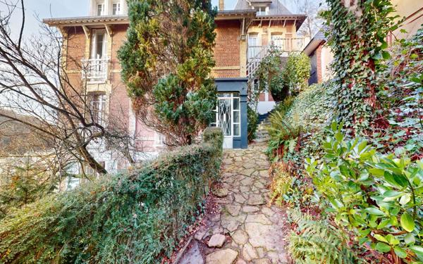 Maison à vendre    7 pièces • 220 m2 Sainte-Adresse