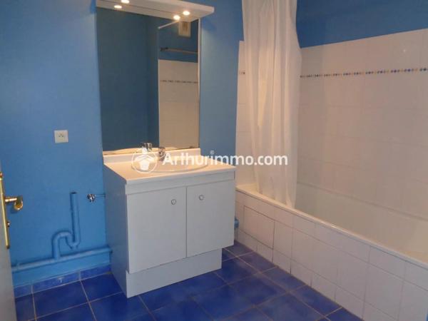 Location Appartement 3 pièces 65 m2 à Savigny-le-Temple