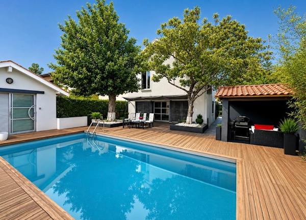 Maison
         5 pièces
        - 145 m² Exclusivité 520 000 € *