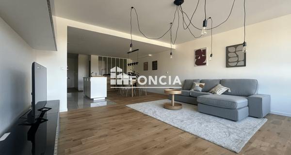 Location Appartement meublé 4 pièces 111.9 m² - Chatou 78400