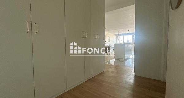 Location Appartement meublé 4 pièces 111.9 m² - Chatou 78400