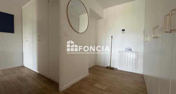 Location Appartement meublé 4 pièces 111.9 m² - Chatou 78400
