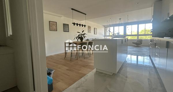 Location Appartement meublé 4 pièces 111.9 m² - Chatou 78400