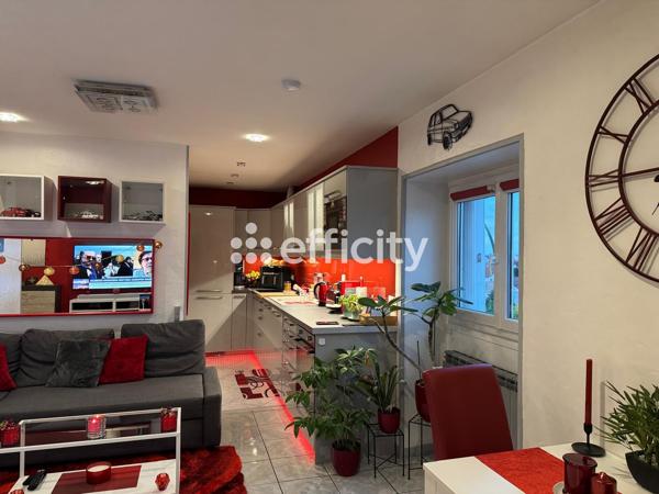 Appartement
         2 pièces
        - 35 m² 149 900 € *