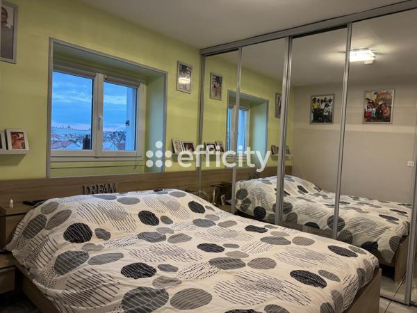 Appartement
         2 pièces
        - 35 m² 149 900 € *