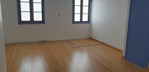 Location bureau Fort-de-France - 1 pièce(s) - 28 m² - 682 €/mois