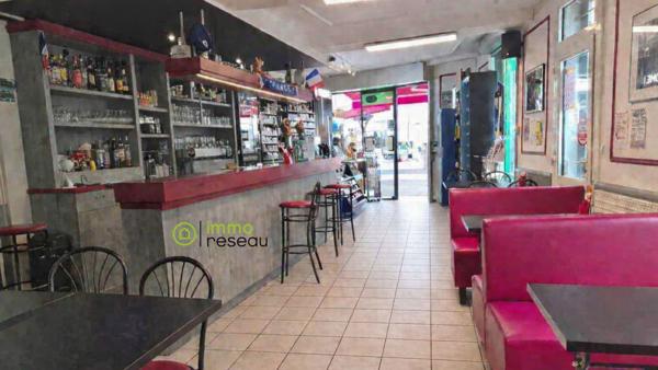 Immeuble de rapport à BEAUFORT EN VALLEE (49250)