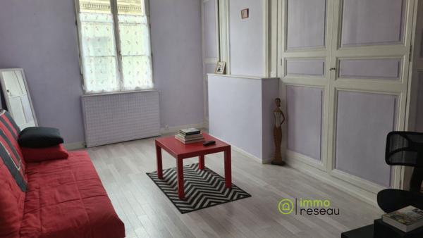 Immeuble de rapport à BEAUFORT EN VALLEE (49250)