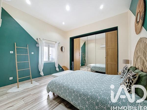 Maison à vendre 5 pièces 129 m² Saint-Cyr-sur-Mer