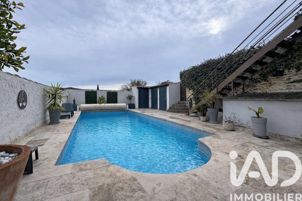 Maison à vendre 5 pièces 129 m² Saint-Cyr-sur-Mer