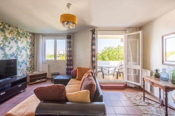 Appartement
         2 pièces
        - 50 m² Exclusivité 254 000 € *