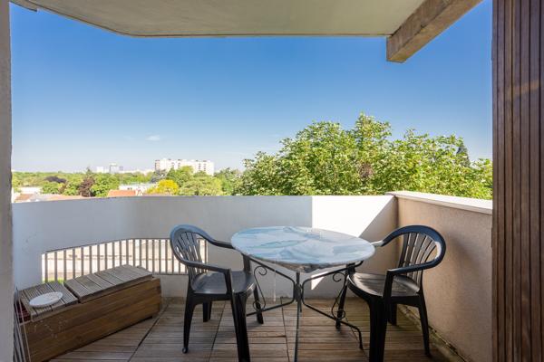 Appartement
         2 pièces
        - 50 m² Exclusivité 254 000 € *