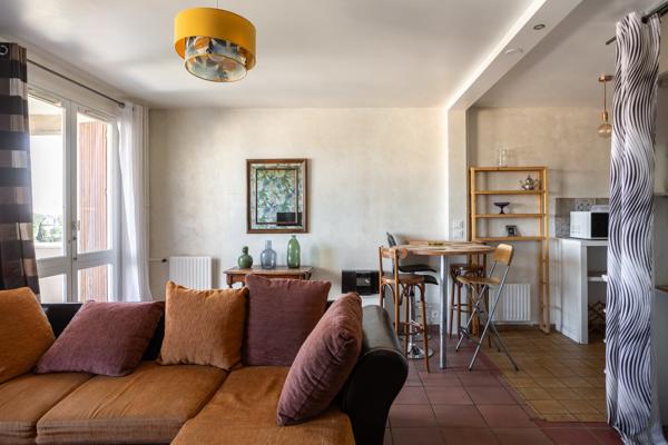 Appartement
         2 pièces
        - 50 m² Exclusivité 254 000 € *