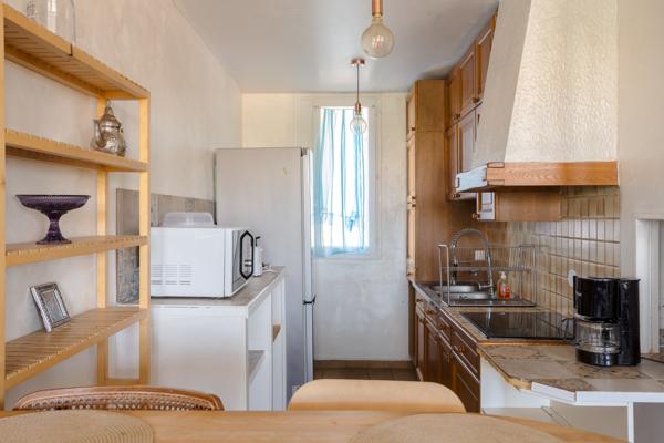 Appartement
         2 pièces
        - 50 m² Exclusivité 254 000 € *
