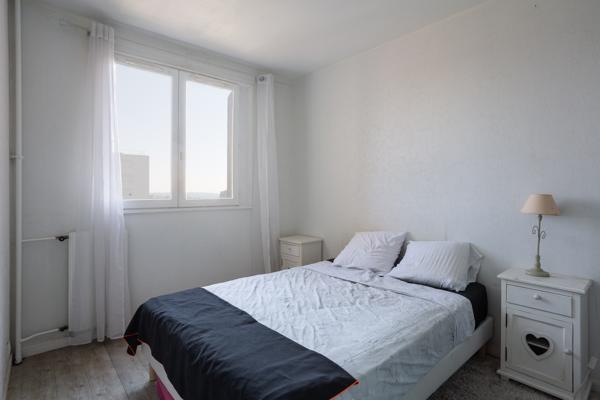 Appartement
         2 pièces
        - 50 m² Exclusivité 254 000 € *