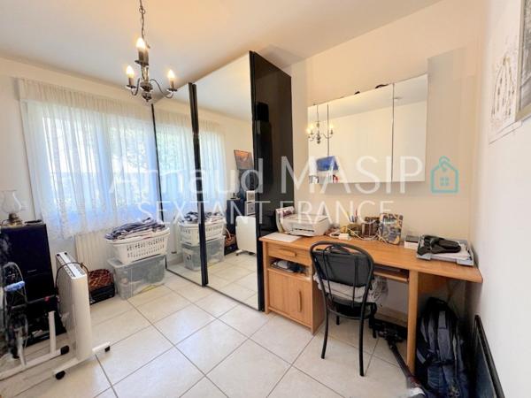 VILLE 4F 97M² HAB, 3 CH, DOUBLE GARAGE, PARKING CAMPING CAR, TERRASSE, BELLE VUE, AU CALME PROCHE COMMERCES