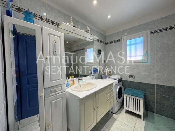 VILLE 4F 97M² HAB, 3 CH, DOUBLE GARAGE, PARKING CAMPING CAR, TERRASSE, BELLE VUE, AU CALME PROCHE COMMERCES