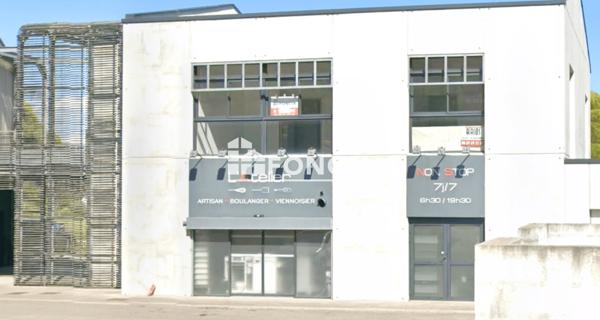 À vendre Local commercial 155 m² - Hyères 83400