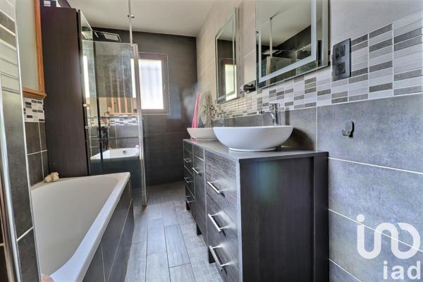 Maison à vendre 4 pièces 80 m² Sorgues