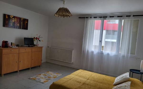 Appartement à louer    2 pièces • 36,70 m2    Valence