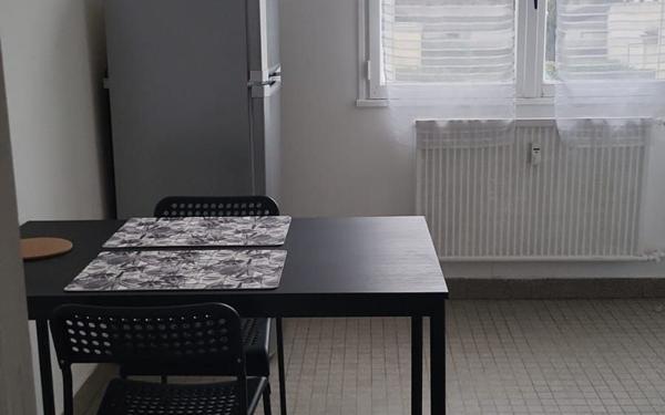 Appartement à louer    2 pièces • 36,70 m2    Valence