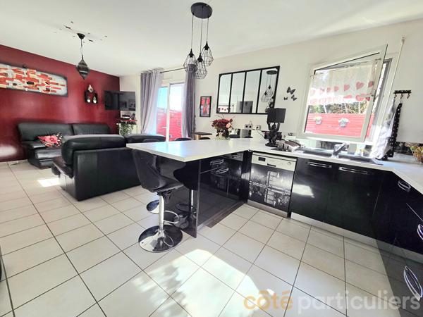 Vente
                Maison72 m² - 4 Pièces -
                    TOURS (37100)
