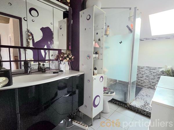 Vente
                Maison72 m² - 4 Pièces -
                    TOURS (37100)