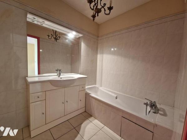 Appartement T2 avec terrasse - Résidence "LES FLORALINES"