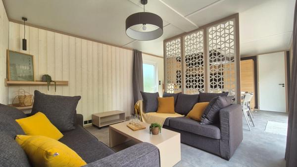 Dpt Essonne (91), à vendre Ormoy-la-Rivière, Lodge 5 chambres - 4 salles d'eau - terrasse dans un village collection avec prestations haut de gamme