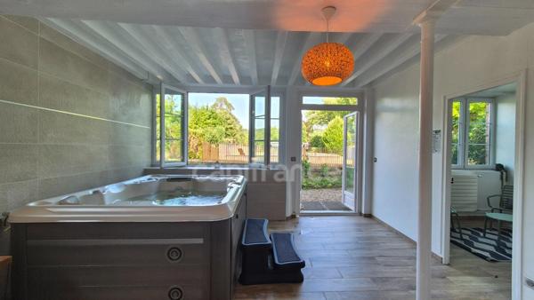 Dpt Essonne (91), à vendre Ormoy-la-Rivière, Lodge 5 chambres - 4 salles d'eau - terrasse dans un village collection avec prestations haut de gamme