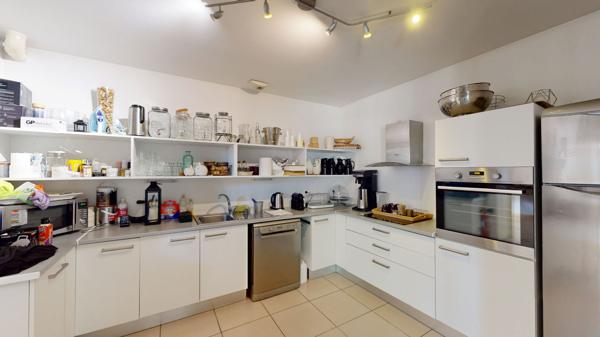 A VENDRE ! Domaine de réception avec activité | Murs et fonds de commerce
