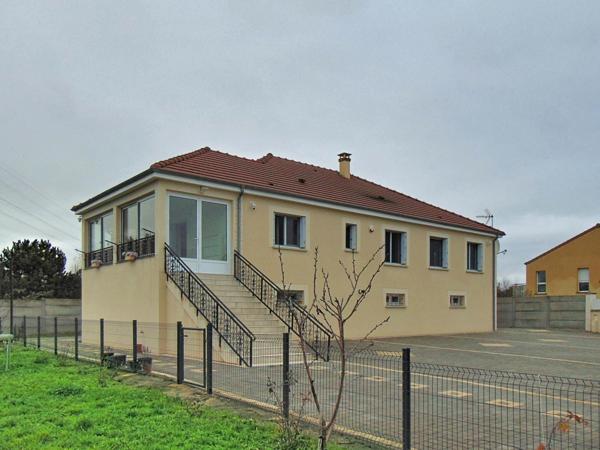 MAISON TRES RECENTE CENTRE VILLEMANDEUR