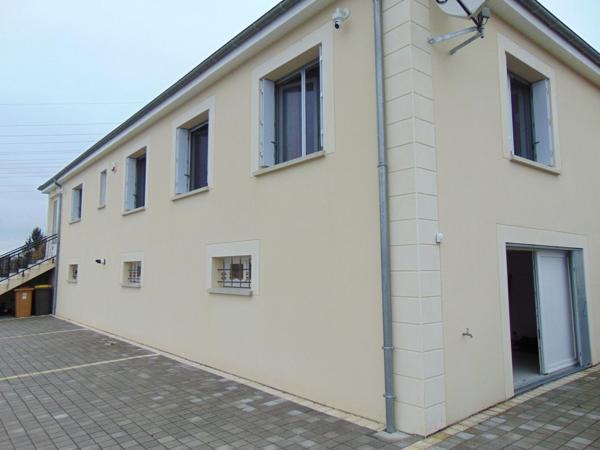 MAISON TRES RECENTE CENTRE VILLEMANDEUR