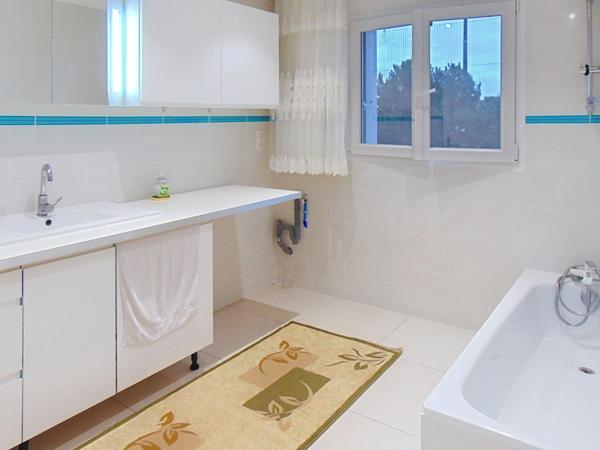 MAISON TRES RECENTE CENTRE VILLEMANDEUR