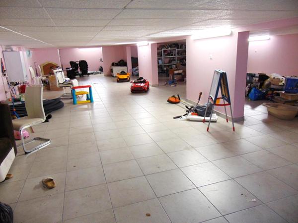 MAISON TRES RECENTE CENTRE VILLEMANDEUR