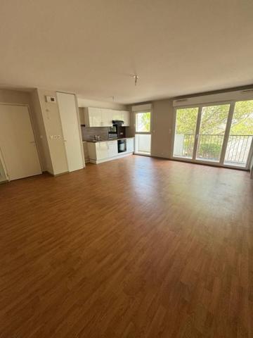 A LOUER : A Lorient, appartement T3 avec garage - 61m²
